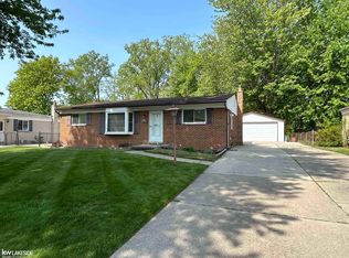 50761 Homestead Dr, Chesterfield, MI 48047