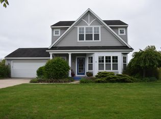 7244 Pine Valley Dr, Allendale, MI 49401
