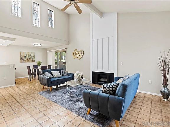 4th image of 9840 Apple Tree Dr Unit E