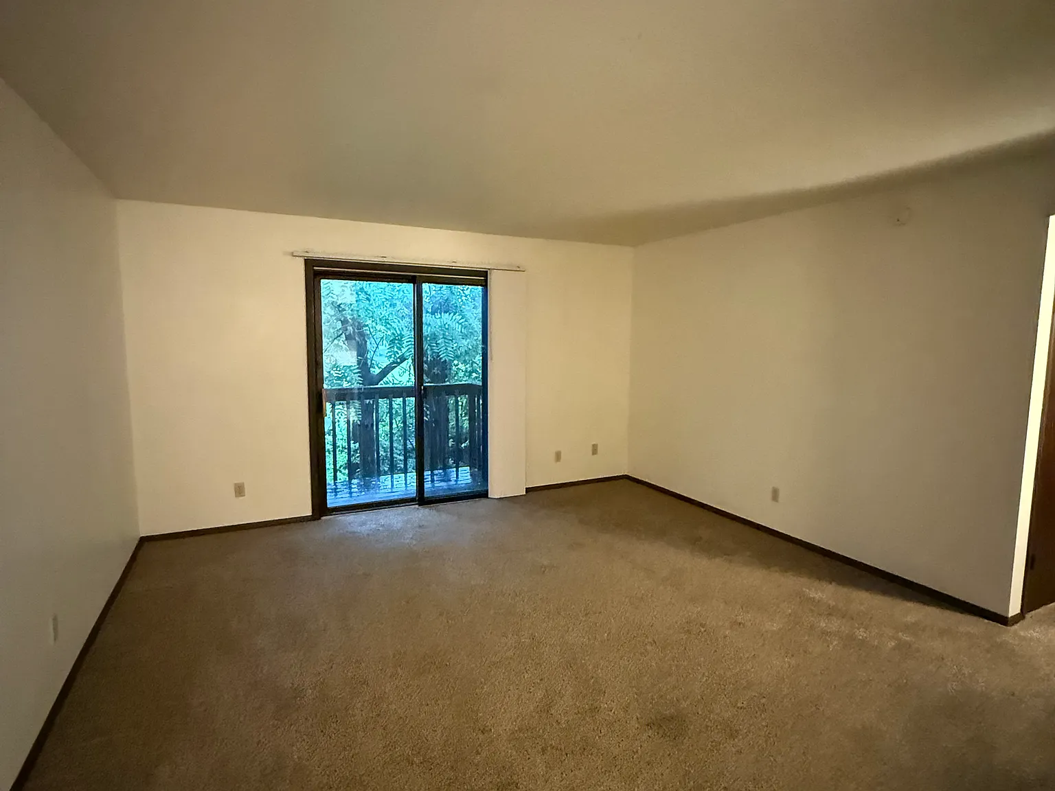 2 bed, 900 sqft, $800 — Photo 4
