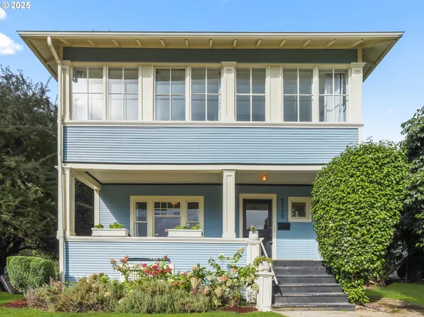 5235 SW View Point Ter, Portland, OR 97239
