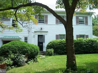 9405 Locust Hill Rd, Bethesda, MD 20814