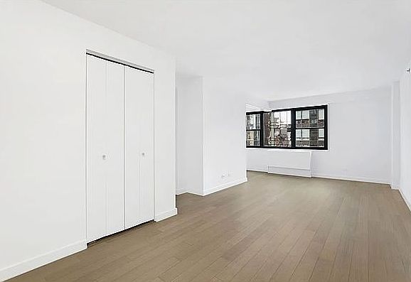 1st image of 222 E 39th St APT 13F