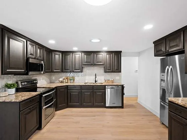 1238 E Oros Ave — Photo 9