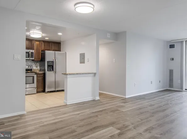 6300 Stevenson Ave APT 312, Alexandria, VA 22304