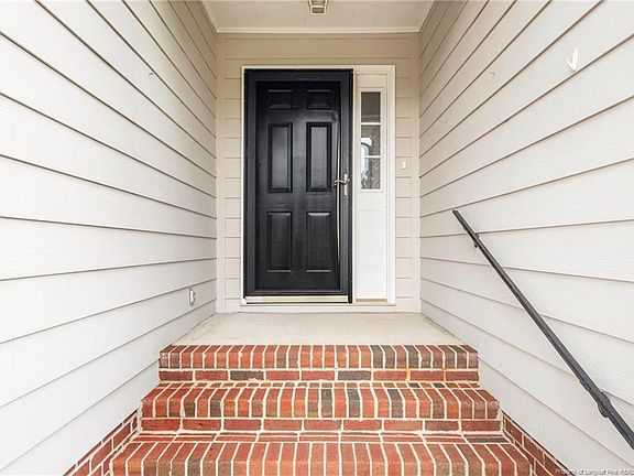5th image of 117 Blue Water Dr