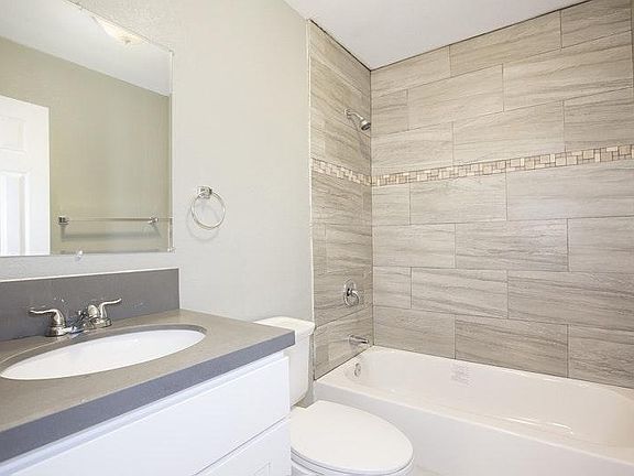 3rd image of 631 Travelodge Dr Studio B
