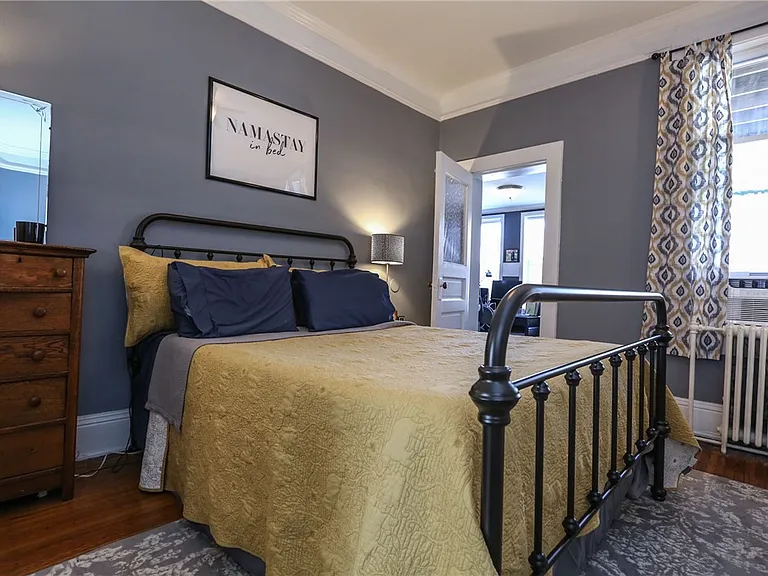 17 Russell St #11 — Photo 10