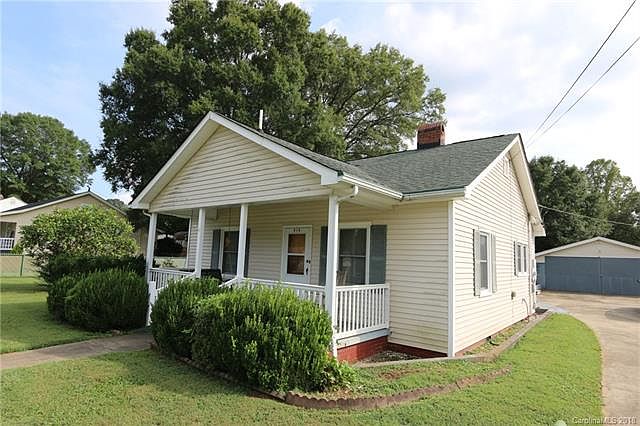 1st image of 919 Noles Dr
