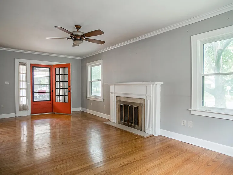 6420 Oak St — Photo 26