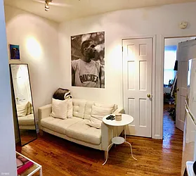 Rented by Warburg