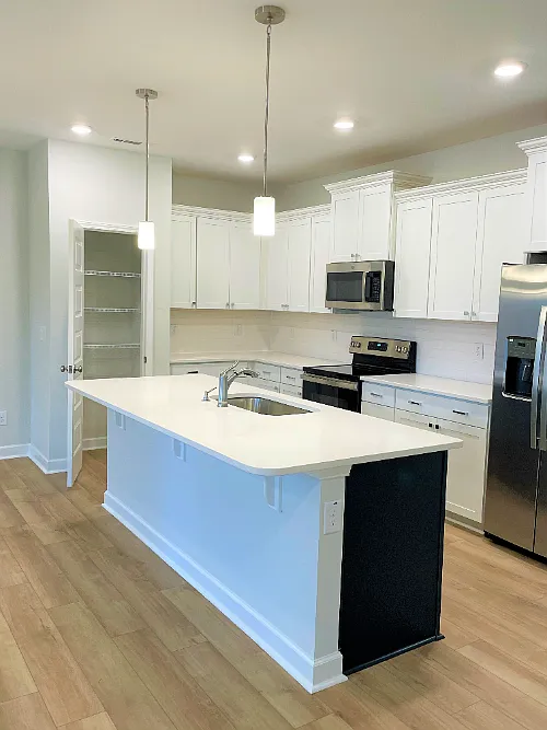3 bed, 2.5 bath, 1763 sqft, $1,950 — Photo 4