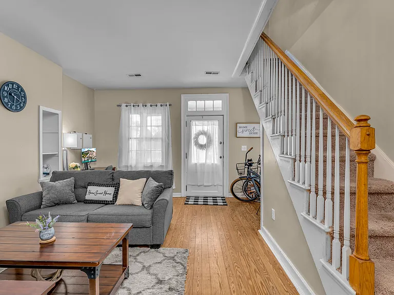 206 Princess Anne St — Photo 12