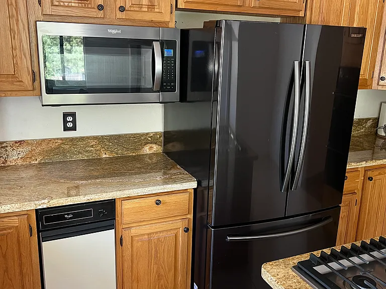39900 Lakeview Dr — Photo 10