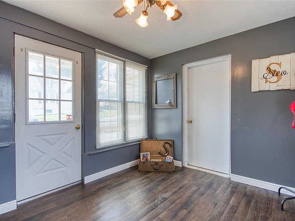 2nd image of 8345 Acorn Ave