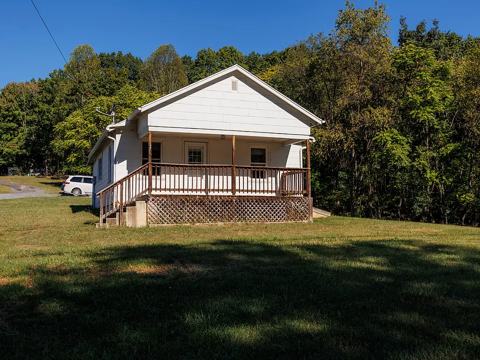 2576 Camp Hydaway Rd