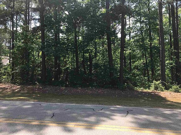 3rd image of 323 Reynolds Dr