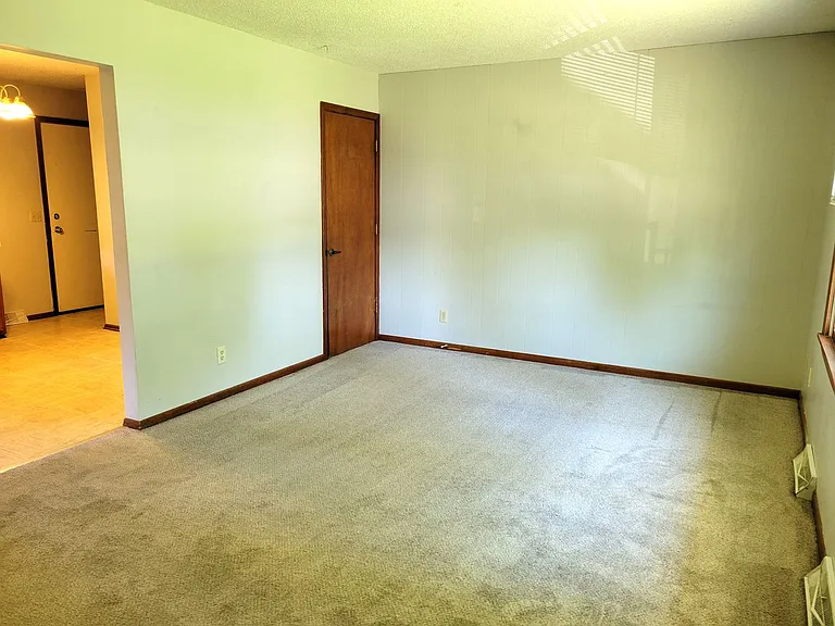 113 Emory Dr — Photo 6