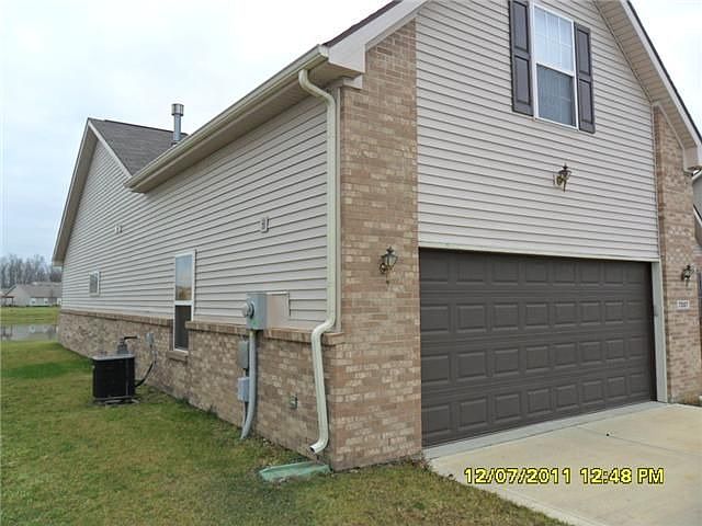 2nd image of 7087 N Oxford Ln
