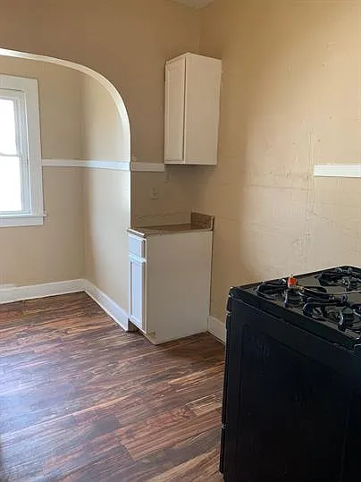 1926 Catalpa Dr #4 — Photo 9