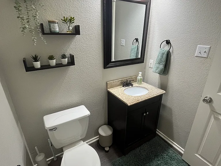 313 Lava Bed Dr — Photo 8