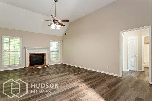 426 Madison Ave — Photo 5