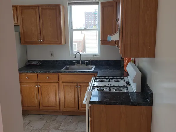 (undisclosed Address), Bronx, NY 10461