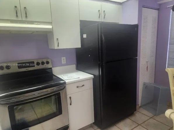 800 SW 137th Ave APT 402G, Pembroke Pines, FL 33027