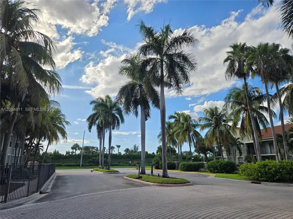 1204 Belmont Pl, Boynton Beach, FL 33436