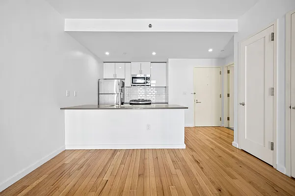 Rented by Nest Seekers International | media 37