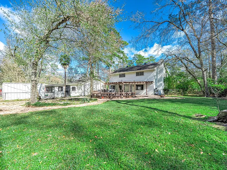 26715 Maplewood Dr — Photo 28
