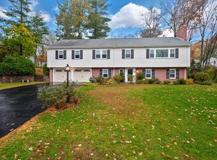 29 Pilgrim Dr, Winchester, MA 01890