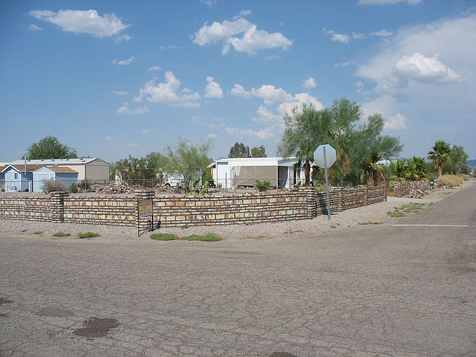 2nd image of 706 W Falcon Dr