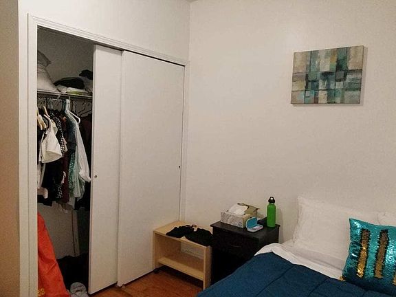 4th image of 3420 30th Ave APT 2R