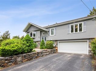 242 Sloop St, Jamestown, RI 02835