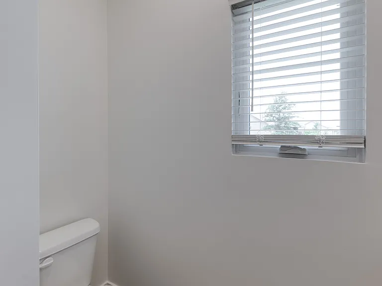 2336 N Stonecress St — Photo 16