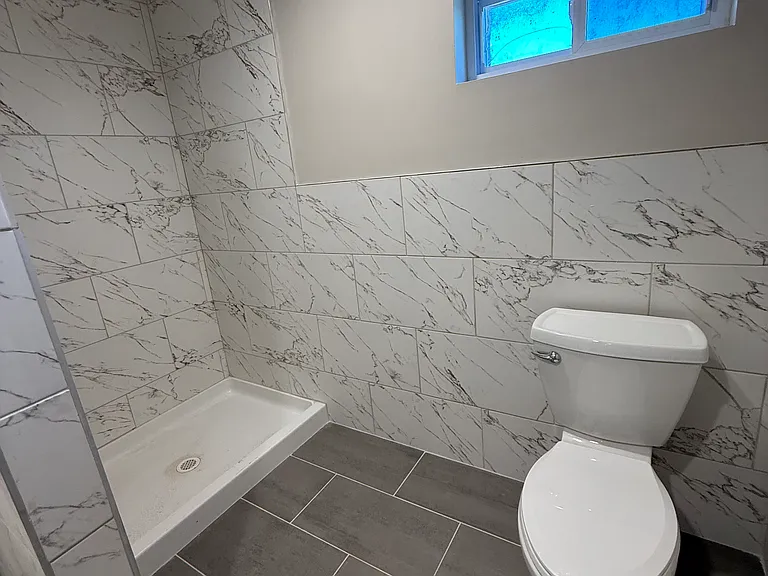 3003 Genesee St #2 — Photo 7