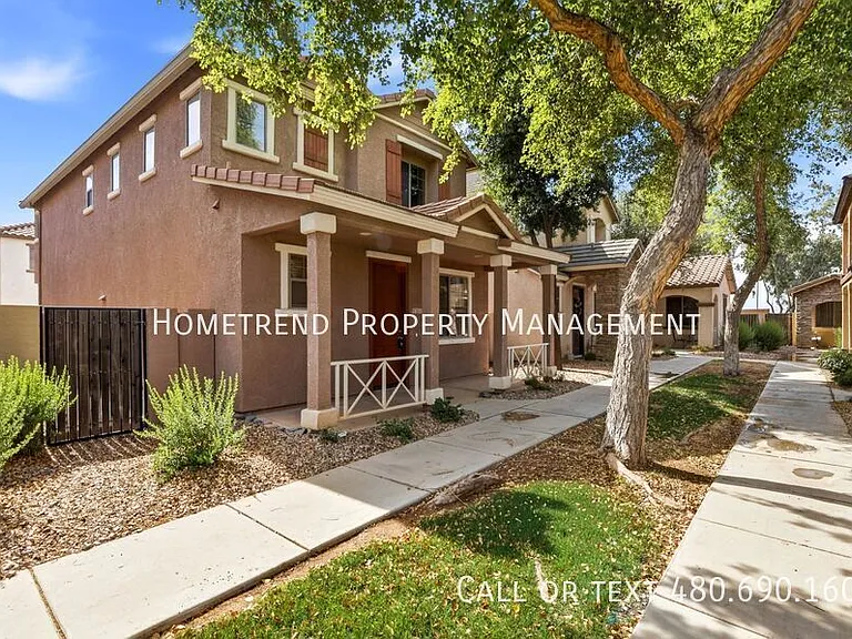 3855 E Santa Fe Ln — Photo 1