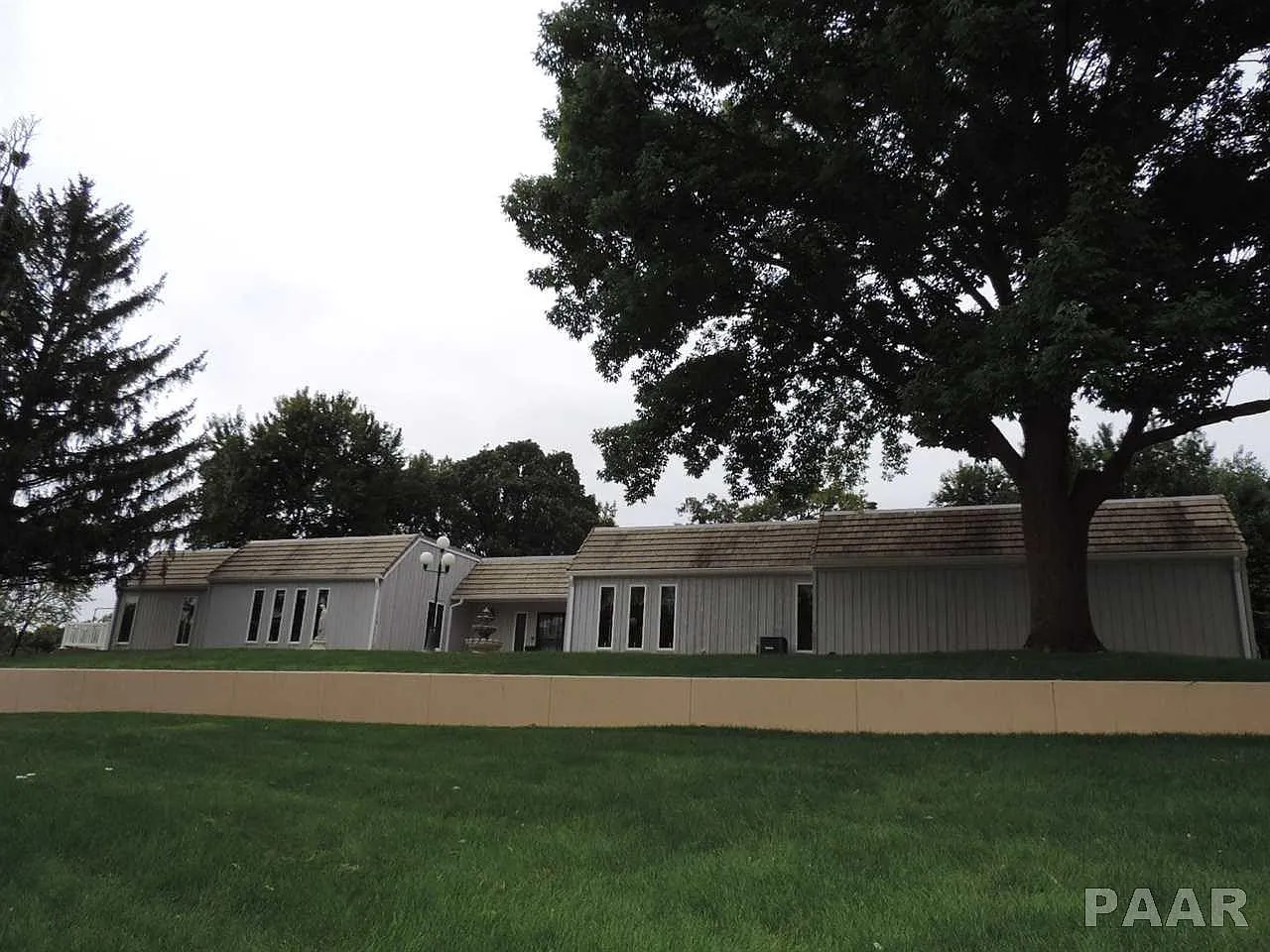 2300 Sierra Dr photo 1