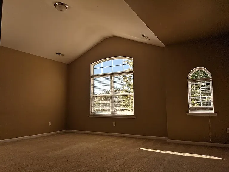 3409 Bidwell Ave — Photo 19
