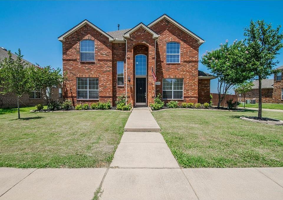 1st image of 10379 Balsam Dr