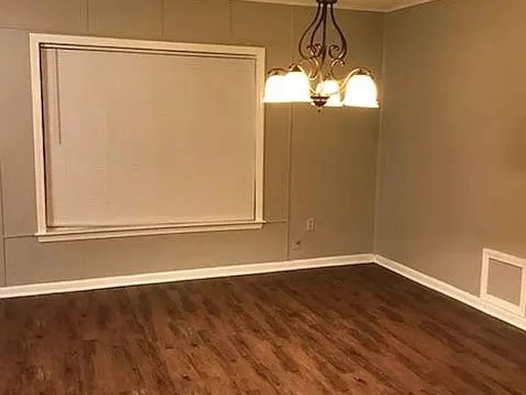 8495 Charleston Dr — Photo 7