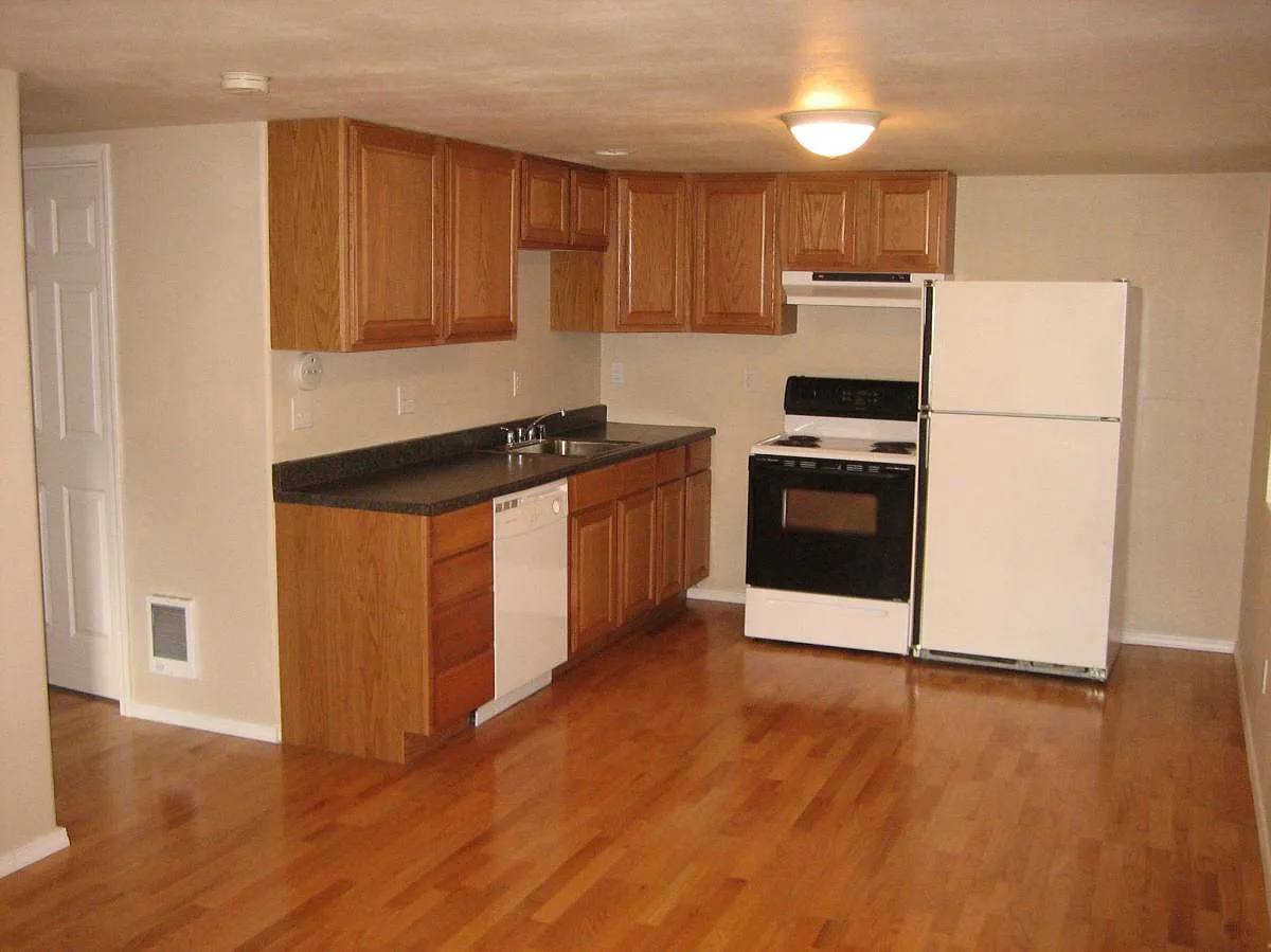 1 bed, 650 sqft, $1,325 — Photo 4