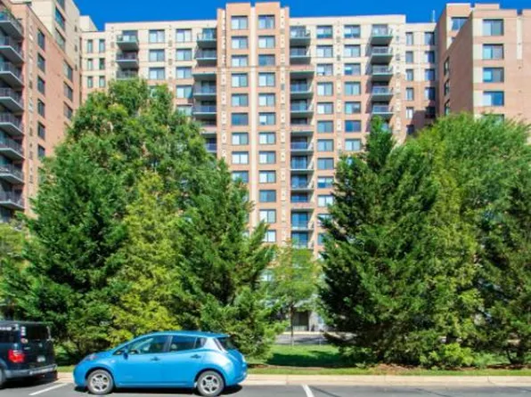 2451 Midtown Ave #1120, Alexandria, VA 22302