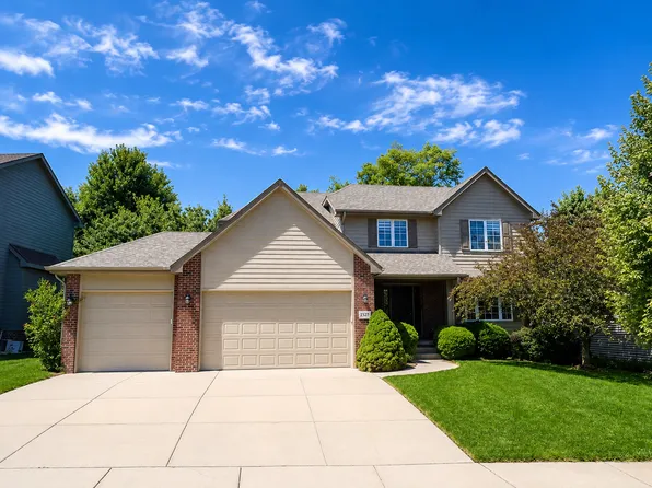 2327 Vavrina Ln, Lincoln, NE 68512