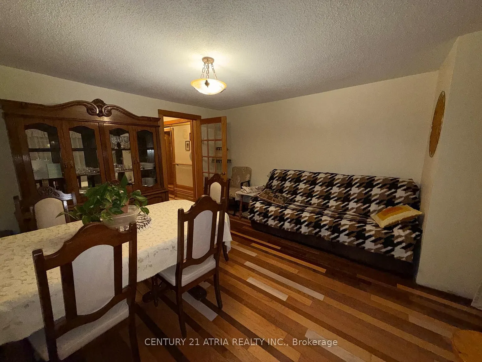 1 bed, $2,000 — Photo 3
