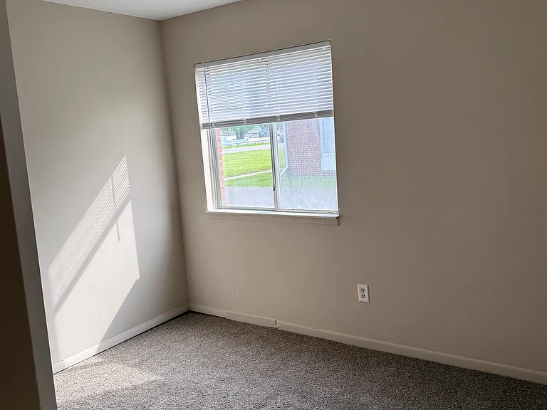 47109 Jefferson Ave #2 — Photo 9