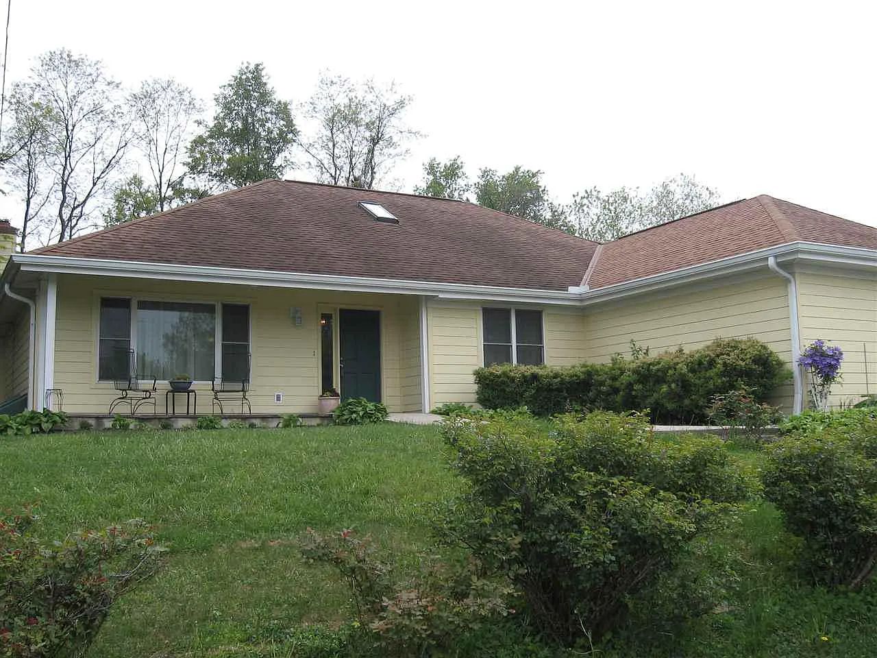 1002 W Orchard Ter photo 1