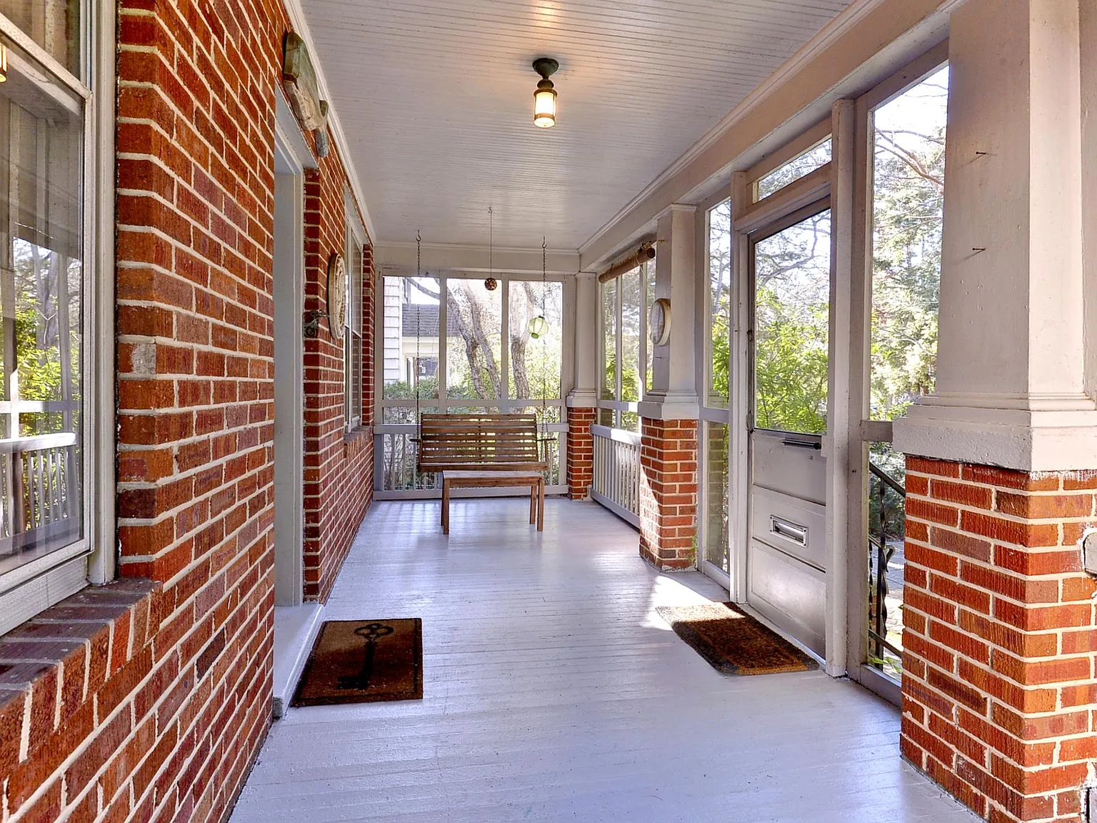 207 Nelson Ave — Photo 2
