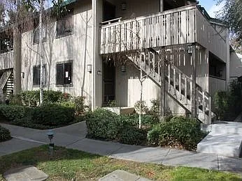 1459 Alma Loop photo 1